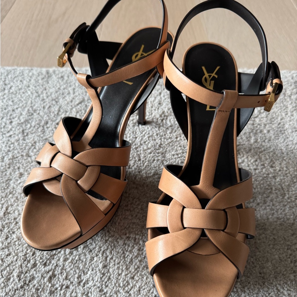 Yves Saint Laurent Leather Platform Tributes